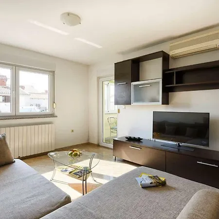 Marko Apartment *